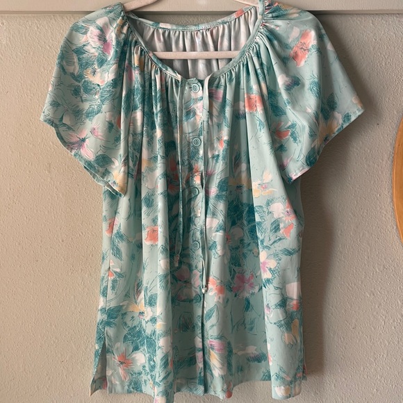 Vintage mint green floral short sleeve button down blouse with neck tie - Picture 1 of 7